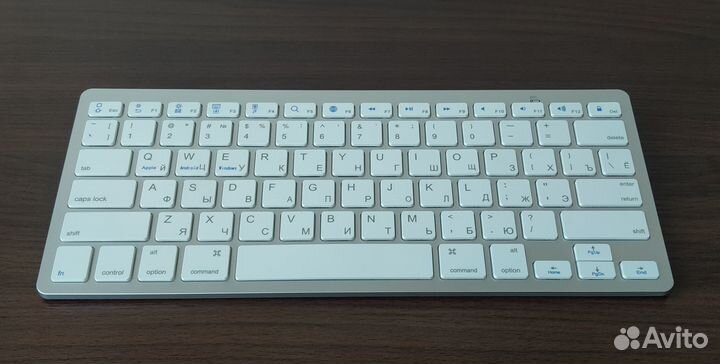 Беспроводная Bluetooth-клавиатура