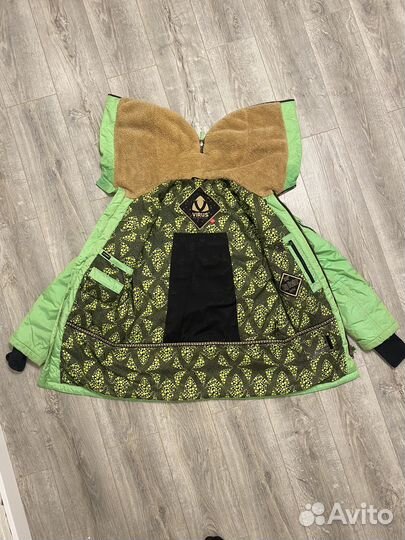 Горнолыжый костюм:куртка,штаны,перчатки,балаклава