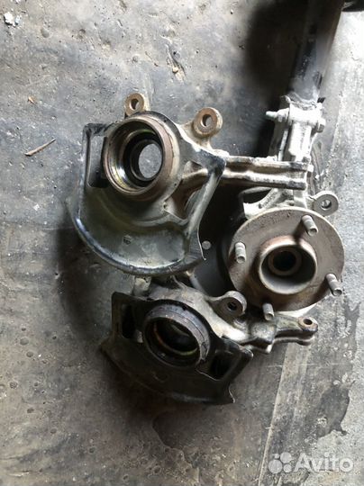 Поворотный кулак nissan almera classic