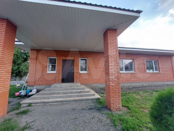 Дом 212 м² на участке 15 сот.