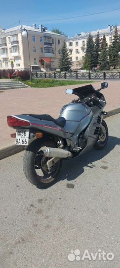Suzuki rf600r