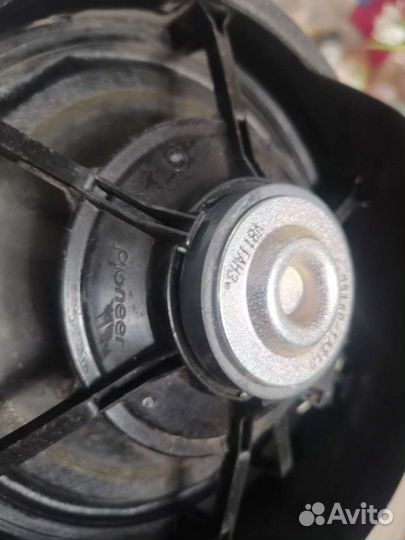 Штатные колонки toyota RAV 4