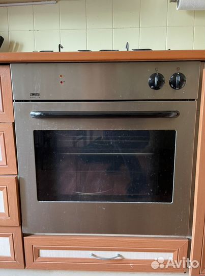Духовой шкаф