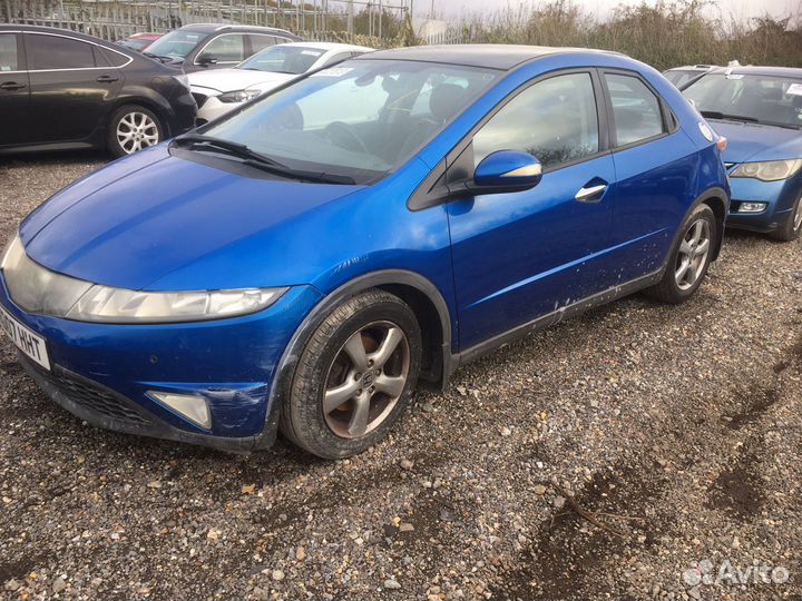 В разборе (запчасти ) Honda Civic 5d