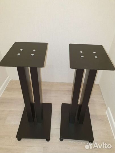 Стойки для полочной акустики