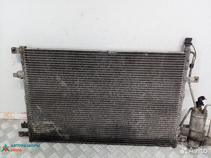 Радиатор кондиционера Volvo XC90 2003 30665563