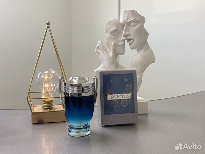 Духи Invictus legend
