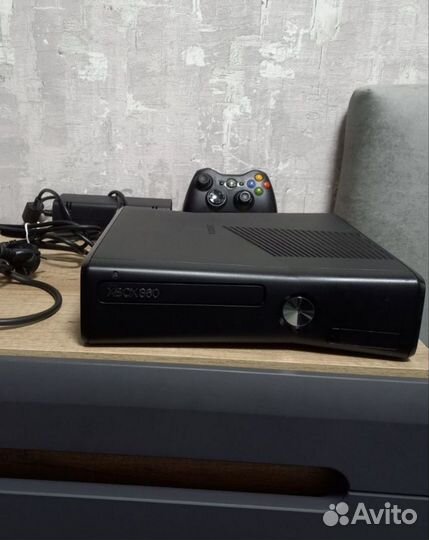 Xbox 360 slim прошитый