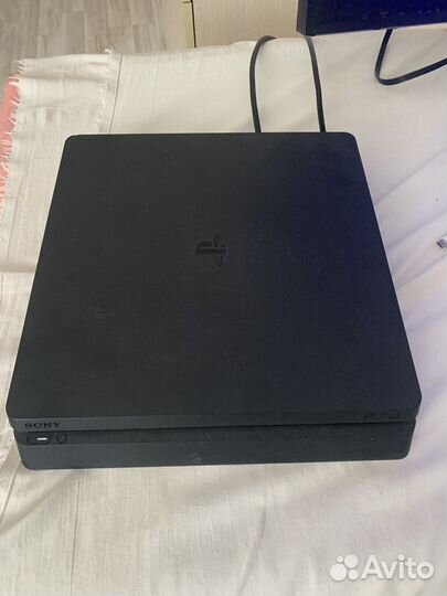 Sony playstation 4 slim