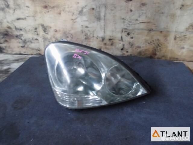 Фара правая toyota celsior