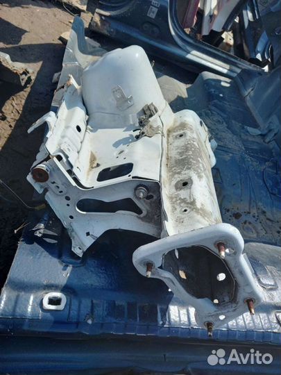 Лонжерон правый Ford Focus 2