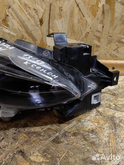 Фара Правая Ксенон Мазда 3 BM Ксенон BHN351030