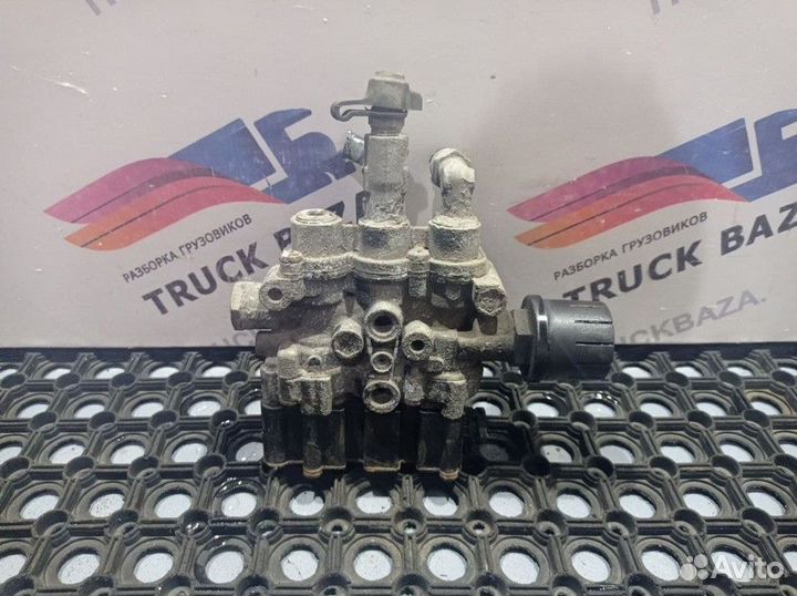 Кран уровня пола главный Scania 4-series