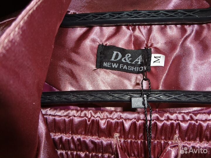 Костюм спортивный атласный