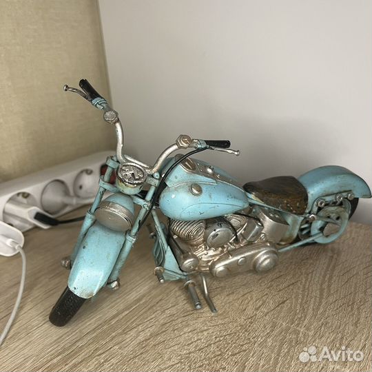 Антикварная винтажная модель мотоцикла рр
