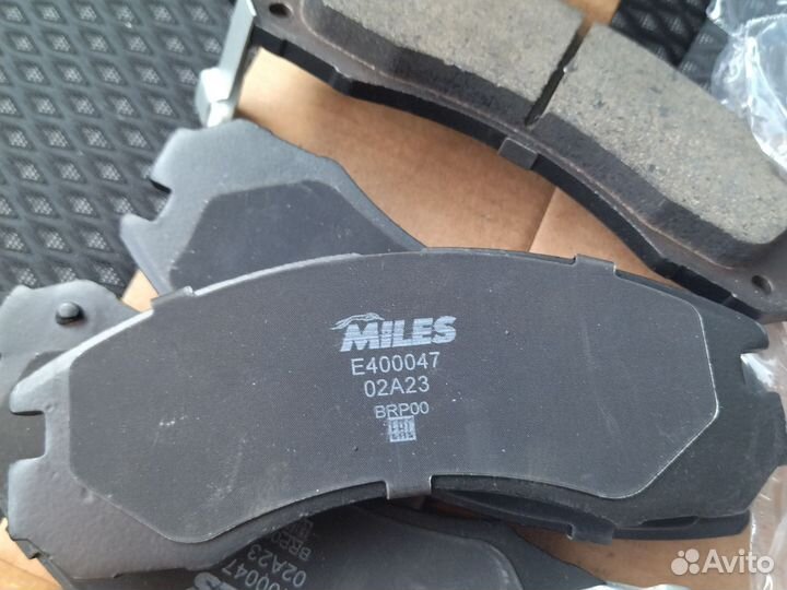 Тормозные колодки mitsubishi