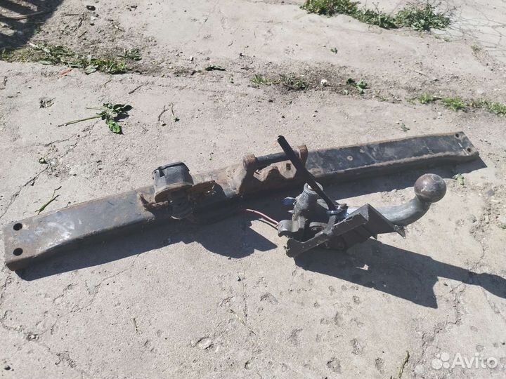 Фаркоп на mercedes