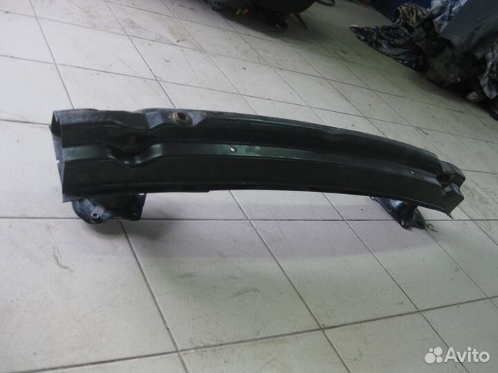 Усилитель заднего бампера Ford Mondeo III