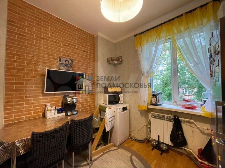 2-к. квартира, 59 м², 1/2 эт.