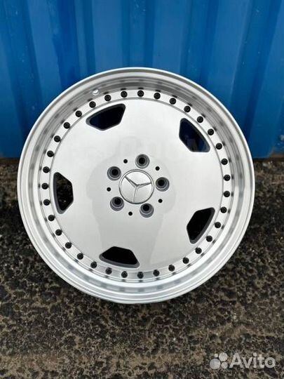 Моноблоки разношир, r18 5/112