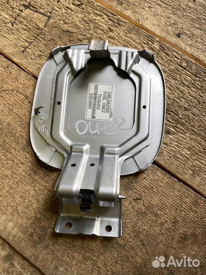 Лючок бензобака Аутлендер 3