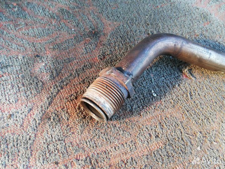 Трубка рециркуляции Ниссан Премьера Комфорт Р11