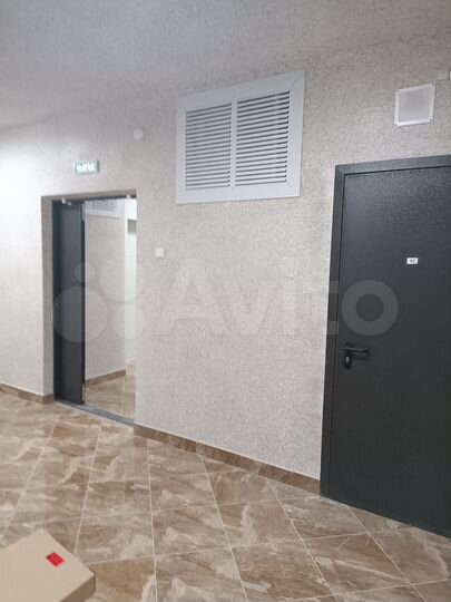 Комната 6 м² в 1-к., 21/24 эт.