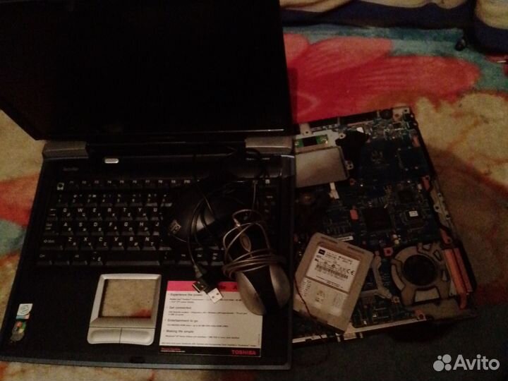 Ноутбук на запчасти toshiba