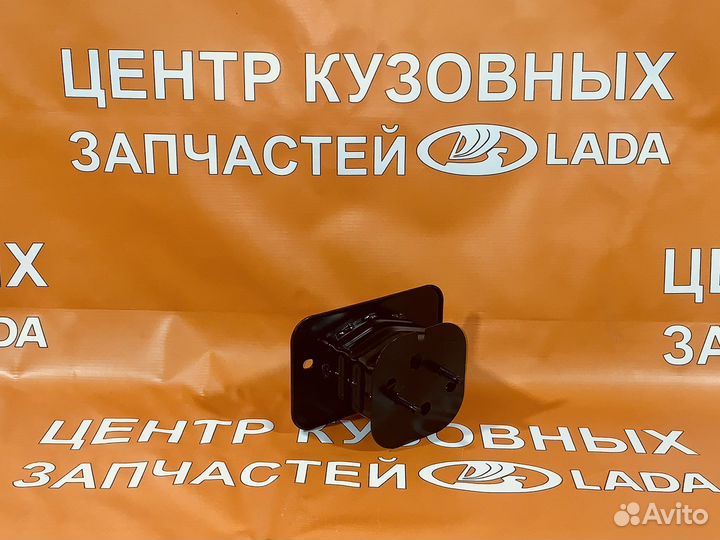 Кронштейн балки заднего бампера vesta