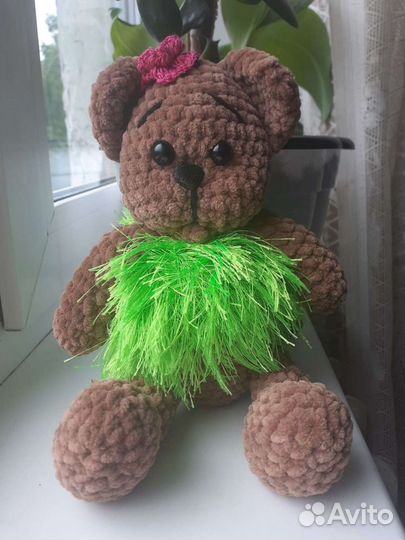 Вязаная игрушка мишка