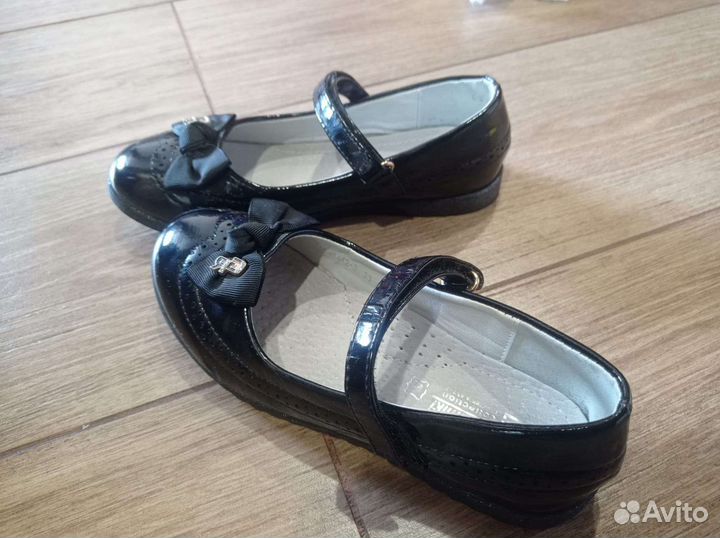 Туфли для девочки размер 33
