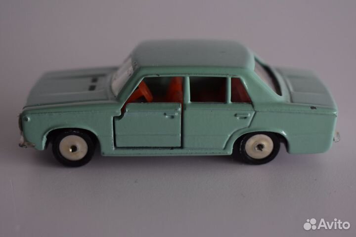 Ваз 2101 (Минск) масштаб 1:60 Модель СССР