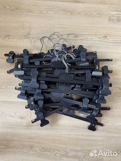 Вешалки с прищепками 33шт