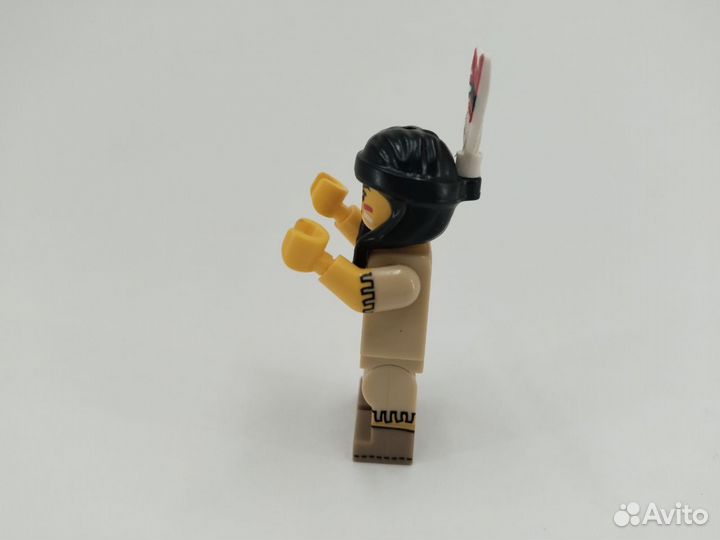 Lego Tribal Woman col232