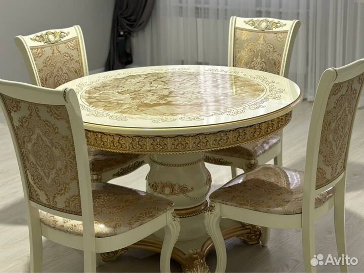 Стол и стулья 36