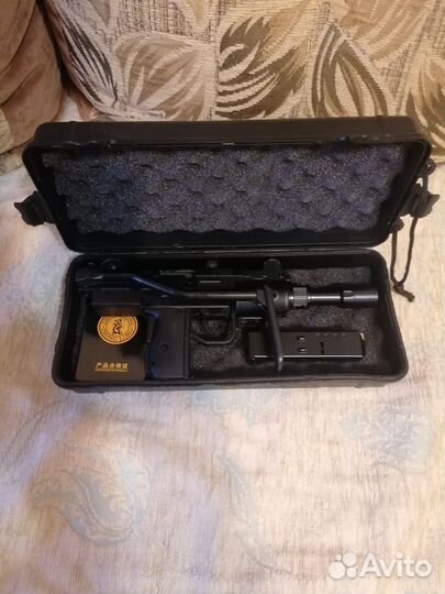 Пистолет зажигалка сувенир