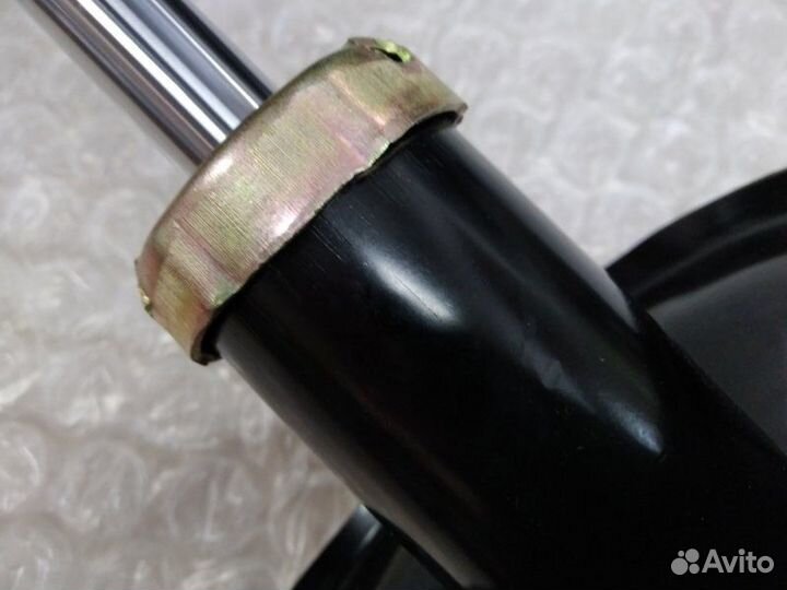 Амортизатор подвески передний левый Hyundai Accent