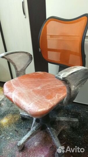 Компьютерное кресло, стул офисный