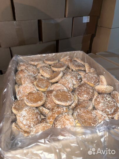 Вафли 9 кг. Овсянное 9 кг, печенье 5.5 кг