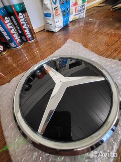 Звезда стеклянный на решетку mercedes