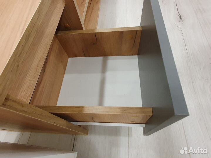 Полка для тв