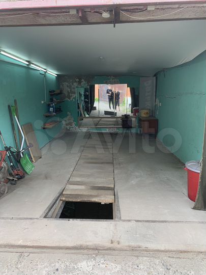 Гараж, > 30 м²