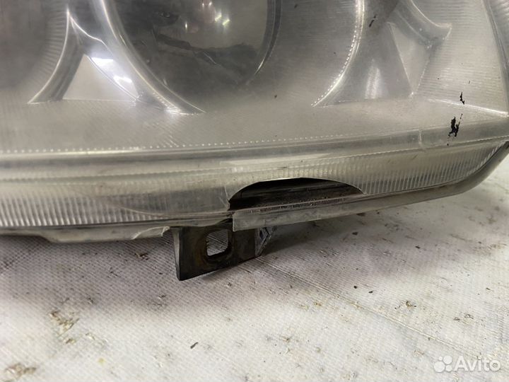 Фара правая Приора