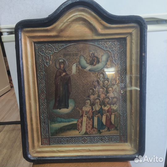 Иконабоголюбская божья матерь С митрополитами