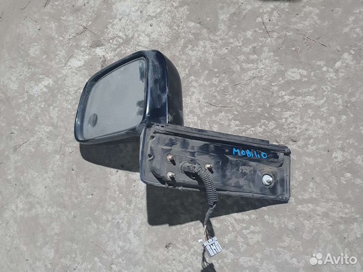 Левое зеркало на хонду мобилио