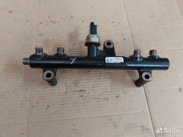 Рейка топливная+ датчик давления Peugeot Citroen