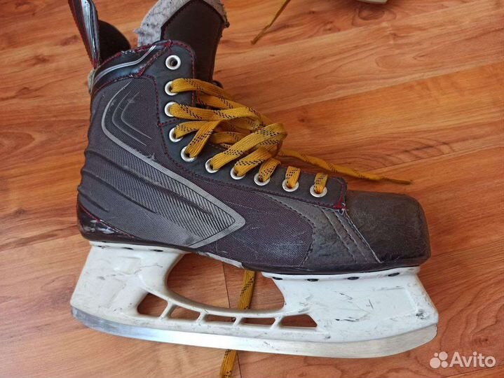 Коньки Bauer Vapor x40 (45.5 размер)