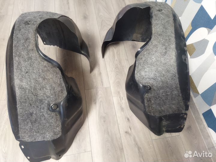 Подкрылки передние с шумоизоляцией