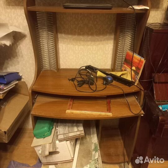Компьютерный стол
