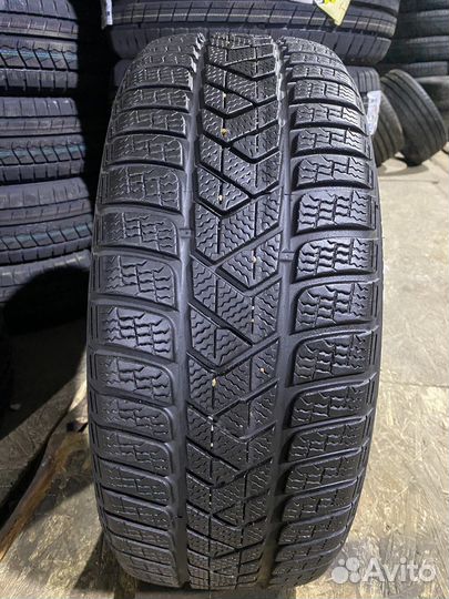 Pirelli Winter Sottozero 3 225/45 R19 96V